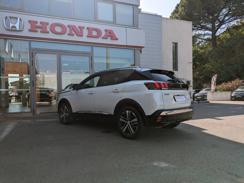 Photo 10 de l’annonce de PEUGEOT 3008 d’occasion à vendre à AIX-EN-PROVENCE