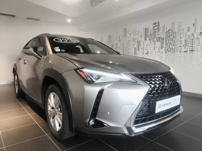 Photo 3 de l’annonce de LEXUS UX d’occasion à vendre à AUBIÈRE