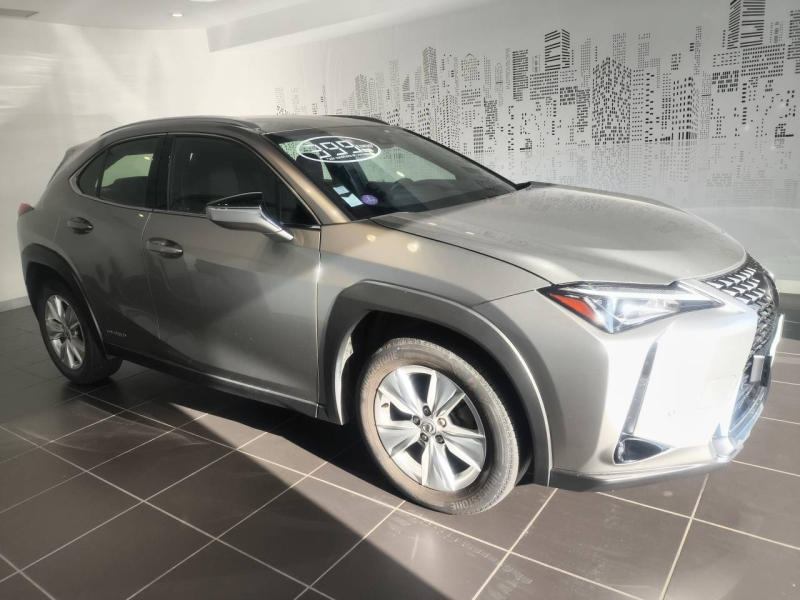 Photo 8 de l’annonce de LEXUS UX d’occasion à vendre à AUBIÈRE