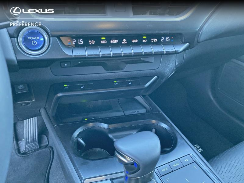 Photo 19 de l’annonce de LEXUS UX d’occasion à vendre à LATTES