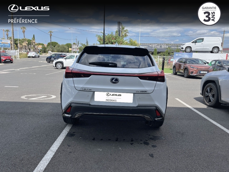 Photo 4 de l’annonce de LEXUS UX d’occasion à vendre à LATTES