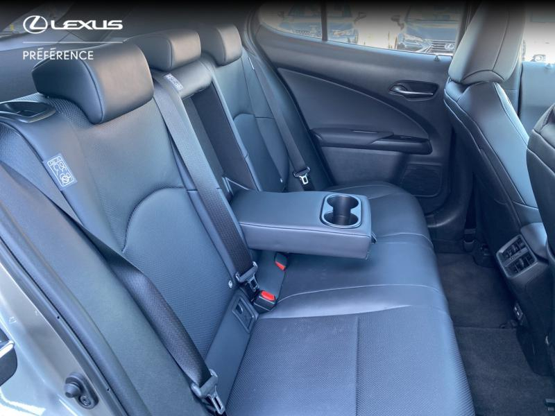 Photo 7 de l’annonce de LEXUS UX d’occasion à vendre à LATTES