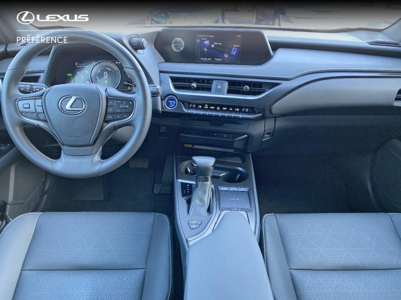 Photo 8 de l’annonce de LEXUS UX d’occasion à vendre à LATTES