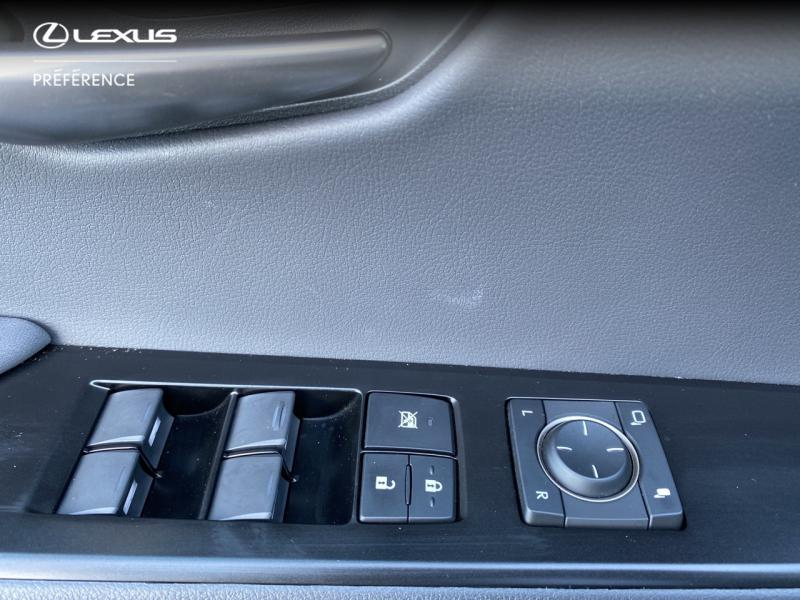 Photo 17 de l’annonce de LEXUS UX d’occasion à vendre à LATTES