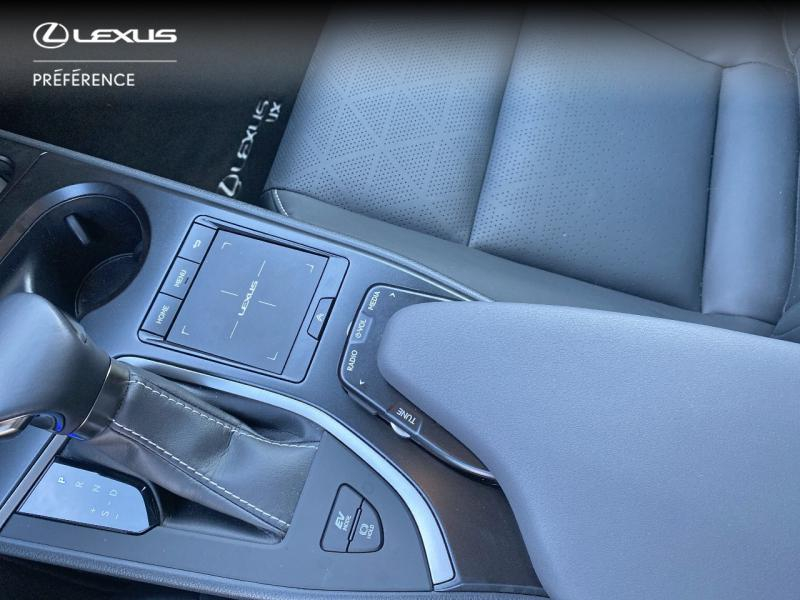 Photo 19 de l’annonce de LEXUS UX d’occasion à vendre à LATTES