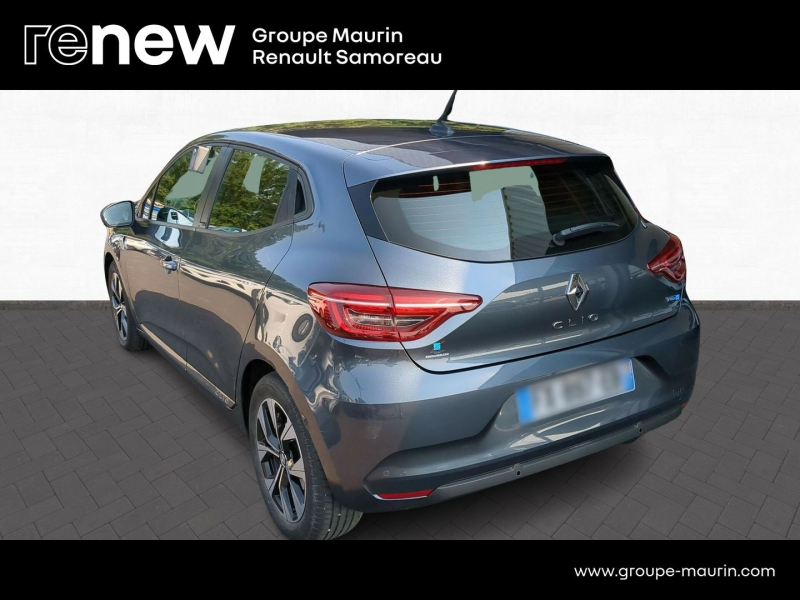 Photo 4 de l’annonce de RENAULT Clio d’occasion à vendre à FONTAINEBLEAU