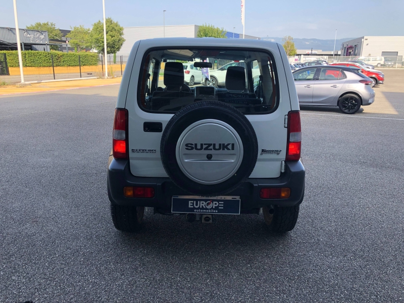 Photo 18 de l’annonce de SUZUKI Jimny d’occasion à vendre à Fréjus