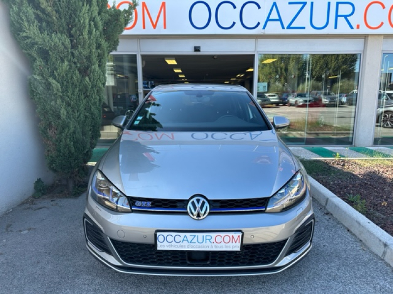 Photo 14 de l’annonce de VOLKSWAGEN Golf d’occasion à vendre à Fréjus