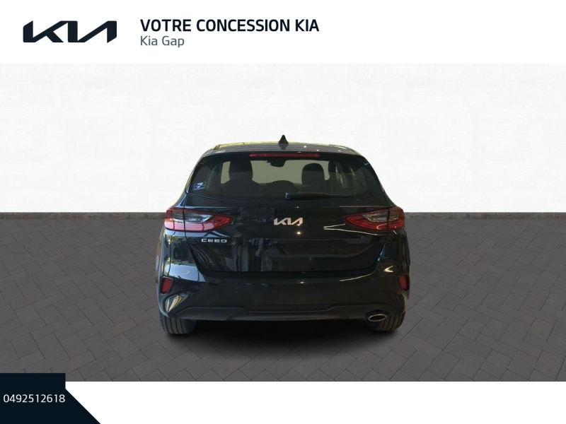 Photo 3 de l’annonce de KIA Ceed d’occasion à vendre à GAP