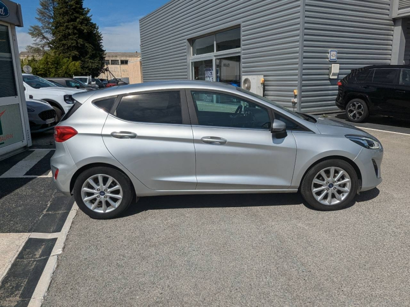 Photo 8 de l’annonce de FORD Fiesta d’occasion à vendre à DRAGUIGNAN