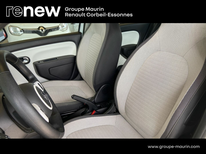 Photo 10 de l’annonce de RENAULT Twingo d’occasion à vendre à CORBEIL-ESSONNES