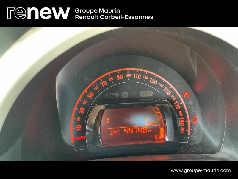 Photo 11 de l’annonce de RENAULT Twingo d’occasion à vendre à CORBEIL-ESSONNES