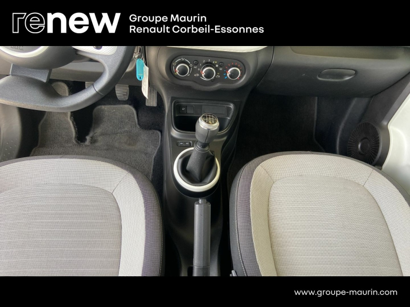 Photo 13 de l’annonce de RENAULT Twingo d’occasion à vendre à CORBEIL-ESSONNES