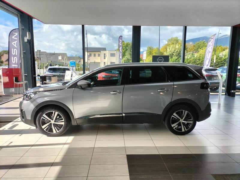 Photo 17 de l’annonce de PEUGEOT 5008 d’occasion à vendre à GEX