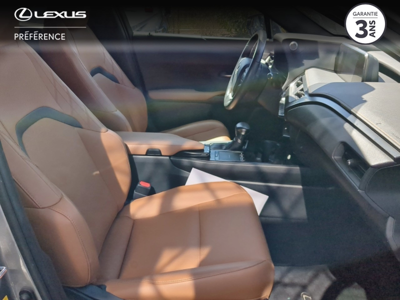 Photo 6 de l’annonce de LEXUS UX d’occasion à vendre à LATTES