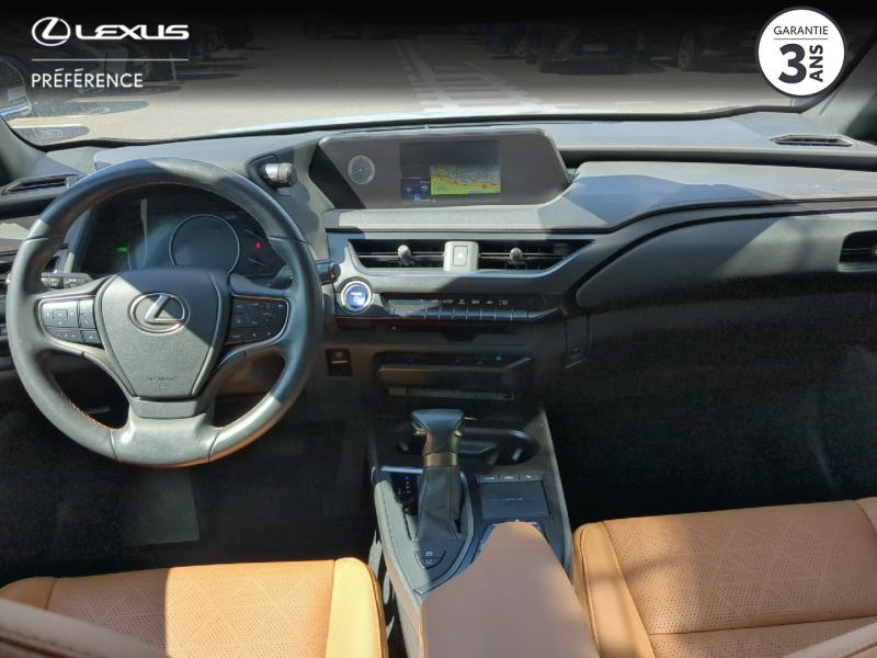 Photo 8 de l’annonce de LEXUS UX d’occasion à vendre à LATTES