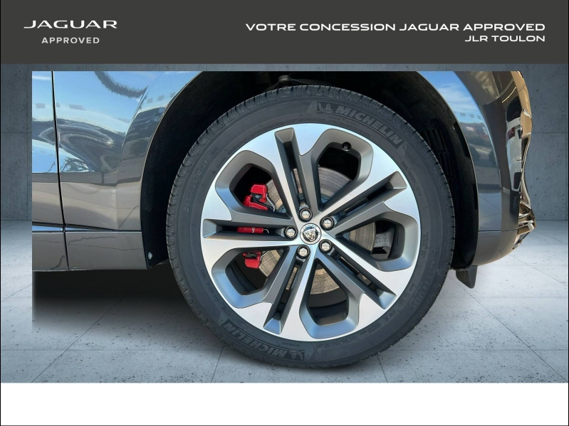 Photo 9 de l’annonce de JAGUAR F-Pace d’occasion à vendre à LA GARDE