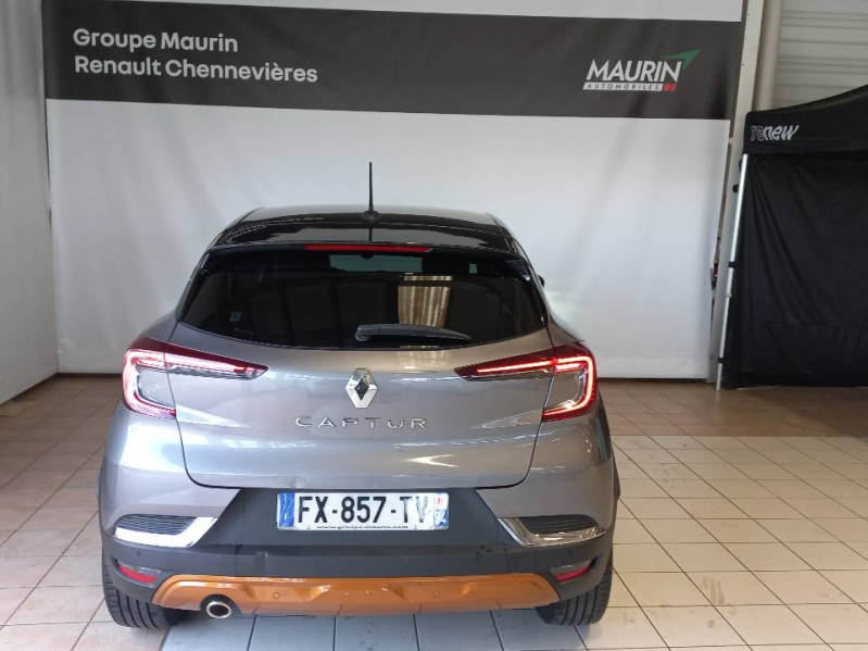 Photo 3 de l’annonce de RENAULT Captur d’occasion à vendre à CHENNEVIÈRES-SUR-MARNE