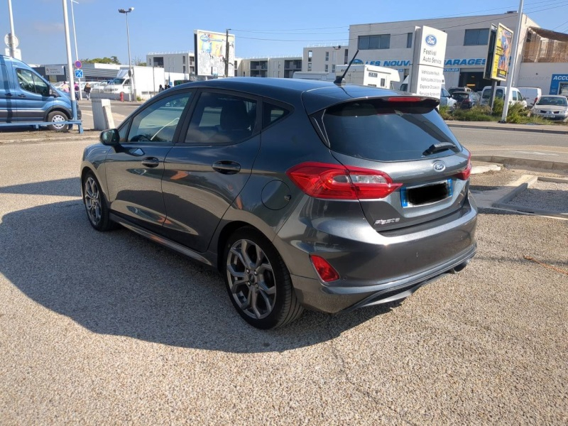 Photo 3 de l’annonce de FORD Fiesta d’occasion à vendre à ARLES