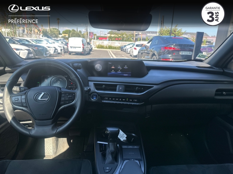 Photo 8 de l’annonce de LEXUS UX d’occasion à vendre à LATTES