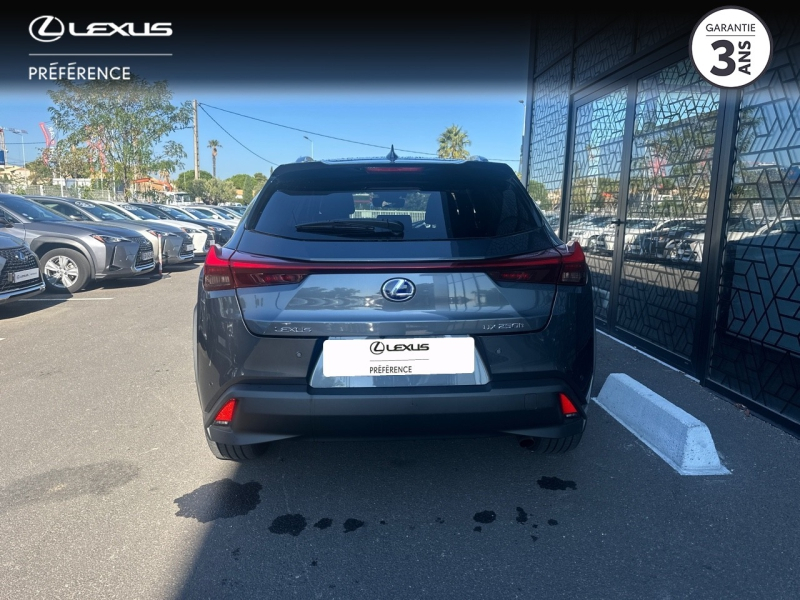 Photo 4 de l’annonce de LEXUS UX d’occasion à vendre à LATTES