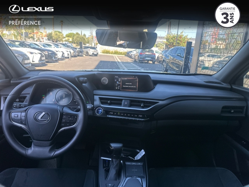 Photo 8 de l’annonce de LEXUS UX d’occasion à vendre à LATTES