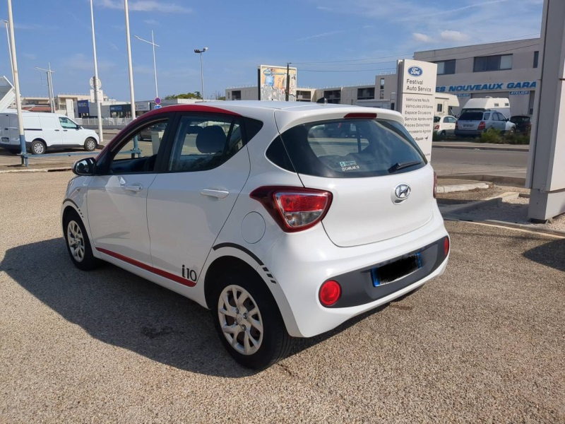 Photo 3 de l’annonce de HYUNDAI i10 d’occasion à vendre à ARLES