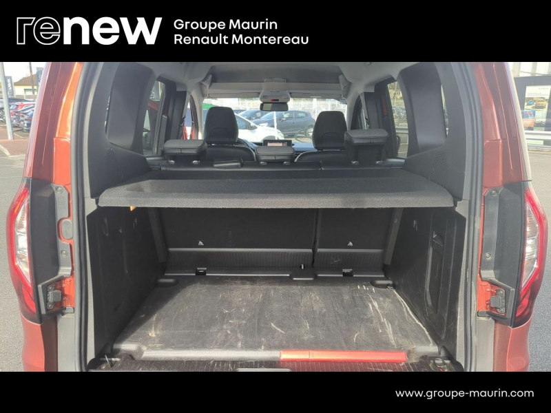 Photo 13 de l’annonce de RENAULT Kangoo d’occasion à vendre à VARENNES SUR SEINE