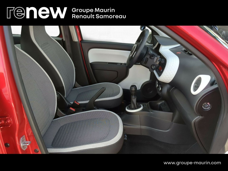 Photo 14 de l’annonce de RENAULT Twingo d’occasion à vendre à FONTAINEBLEAU