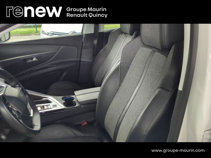 Photo 11 de l’annonce de PEUGEOT 3008 d’occasion à vendre à QUINCY-SOUS-SÉNART