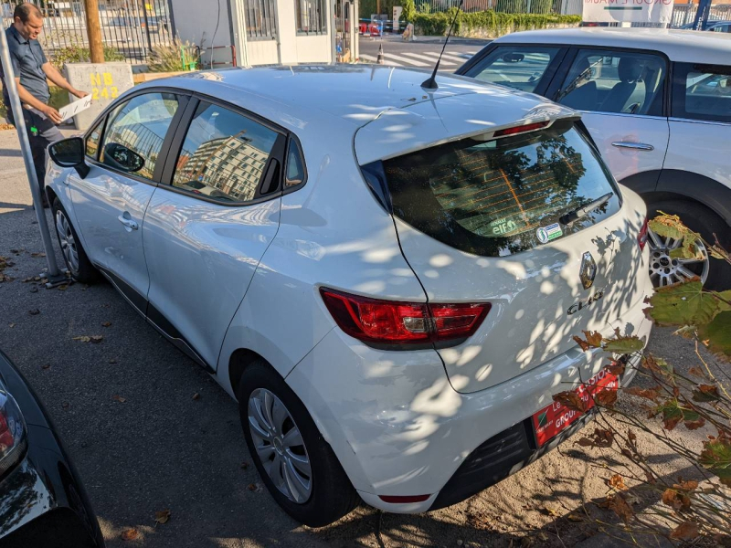 Photo 3 de l’annonce de RENAULT Clio d’occasion à vendre à MARSEILLE