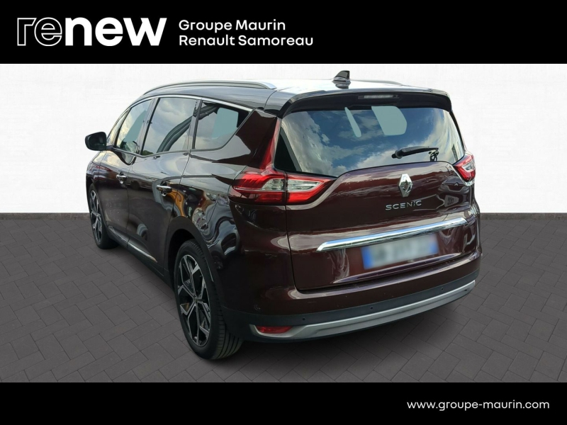 Photo 4 de l’annonce de RENAULT Grand Scenic d’occasion à vendre à FONTAINEBLEAU