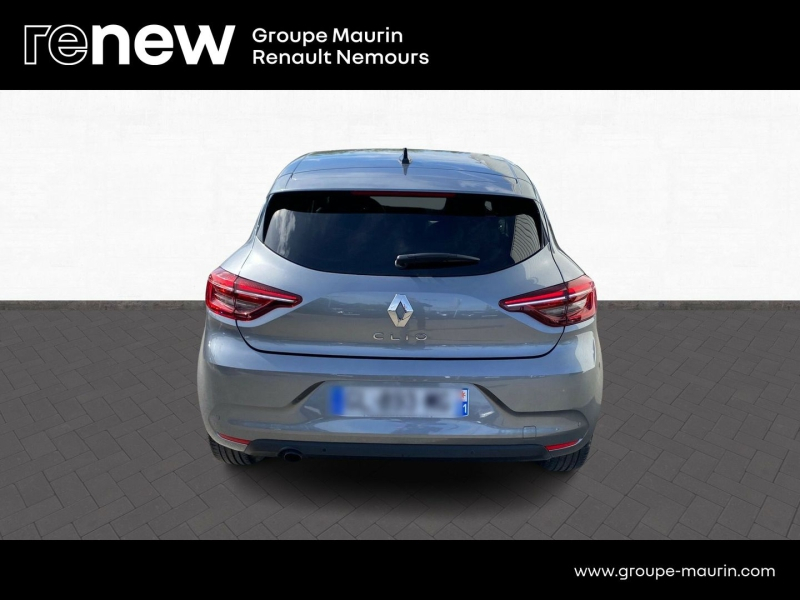 Photo 6 de l’annonce de RENAULT Clio d’occasion à vendre à SAINT PIERRE LES NEMOURS