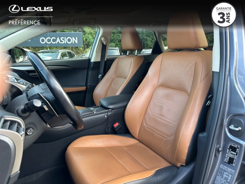 Photo 13 de l’annonce de LEXUS NX d’occasion à vendre à MONTFAVET