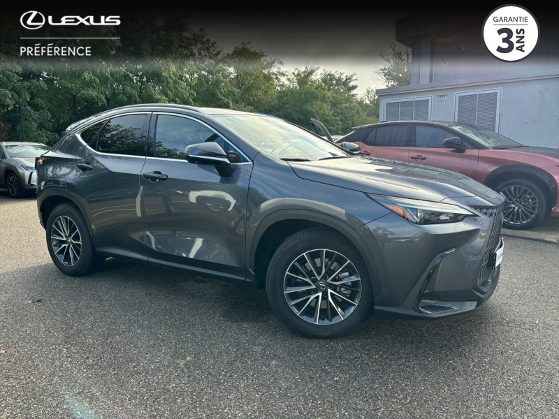 Photo 16 de l’annonce de LEXUS NX d’occasion à vendre à MONTFAVET