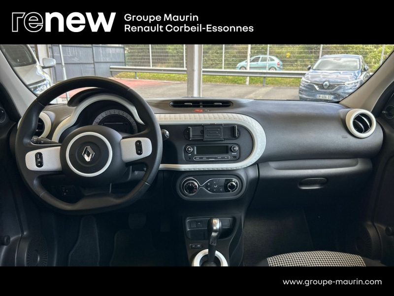 Photo 11 de l’annonce de RENAULT Twingo d’occasion à vendre à CORBEIL-ESSONNES