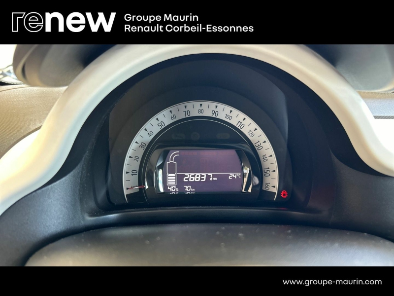 Photo 13 de l’annonce de RENAULT Twingo d’occasion à vendre à CORBEIL-ESSONNES