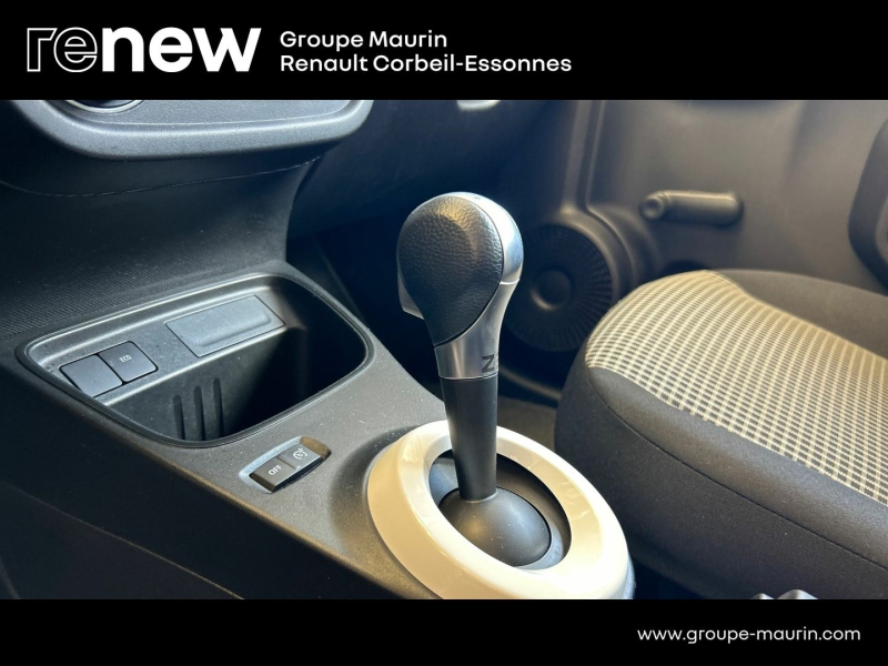 Photo 15 de l’annonce de RENAULT Twingo d’occasion à vendre à CORBEIL-ESSONNES