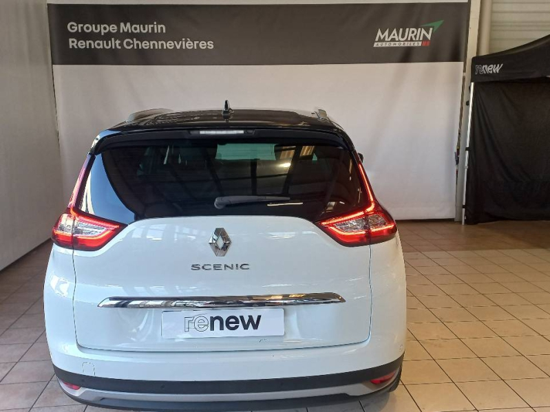 Photo 3 de l’annonce de RENAULT Grand Scenic d’occasion à vendre à CHENNEVIÈRES-SUR-MARNE