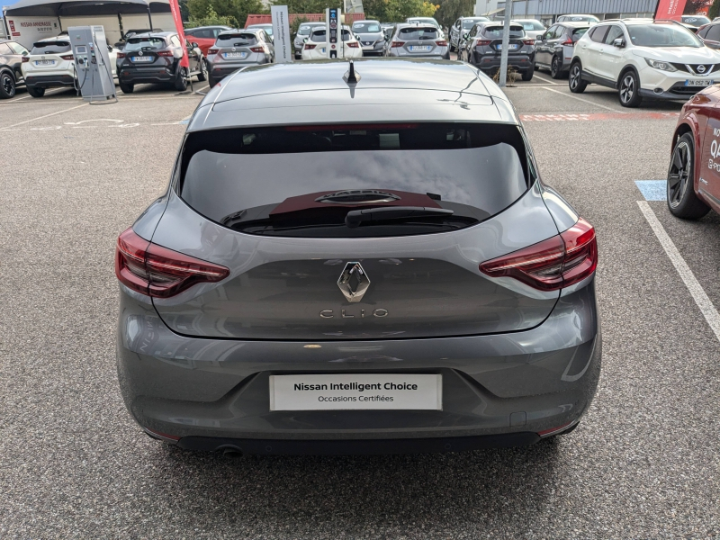 Photo 19 de l’annonce de RENAULT Clio d’occasion à vendre à ANNEMASSE