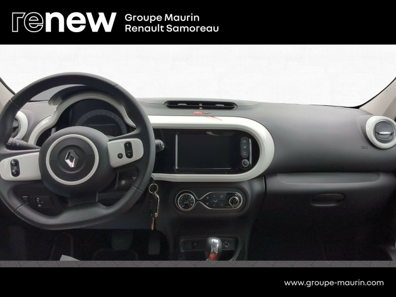 Photo 10 de l’annonce de RENAULT Twingo d’occasion à vendre à FONTAINEBLEAU