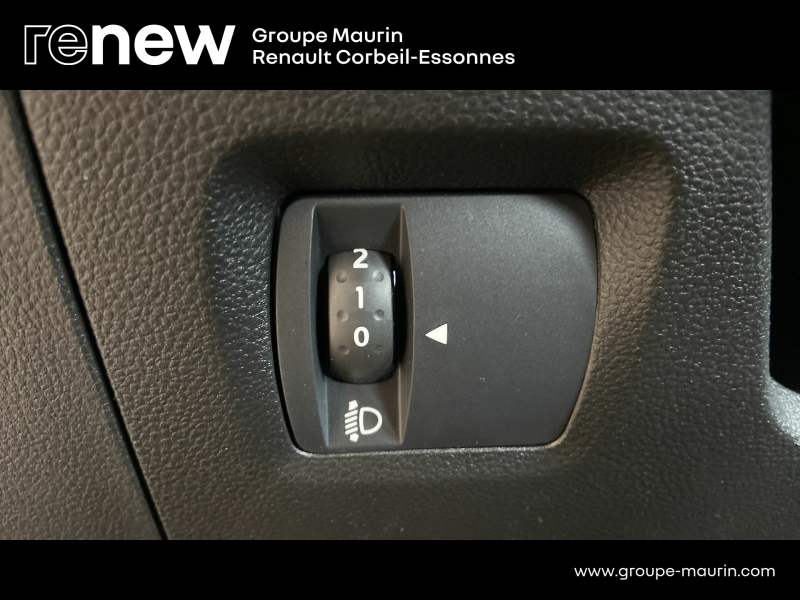 Photo 20 de l’annonce de DACIA Sandero d’occasion à vendre à CORBEIL-ESSONNES