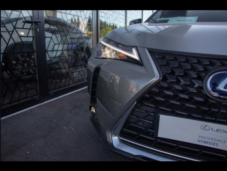 Photo 18 de l’annonce de LEXUS UX d’occasion à vendre à LATTES