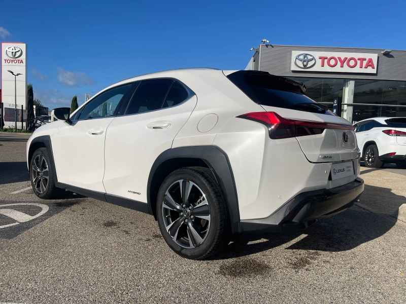 Photo 3 de l’annonce de LEXUS UX d’occasion à vendre à MONTFAVET