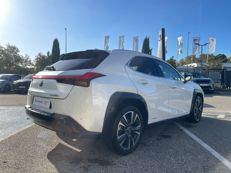 Photo 5 de l’annonce de LEXUS UX d’occasion à vendre à MONTFAVET