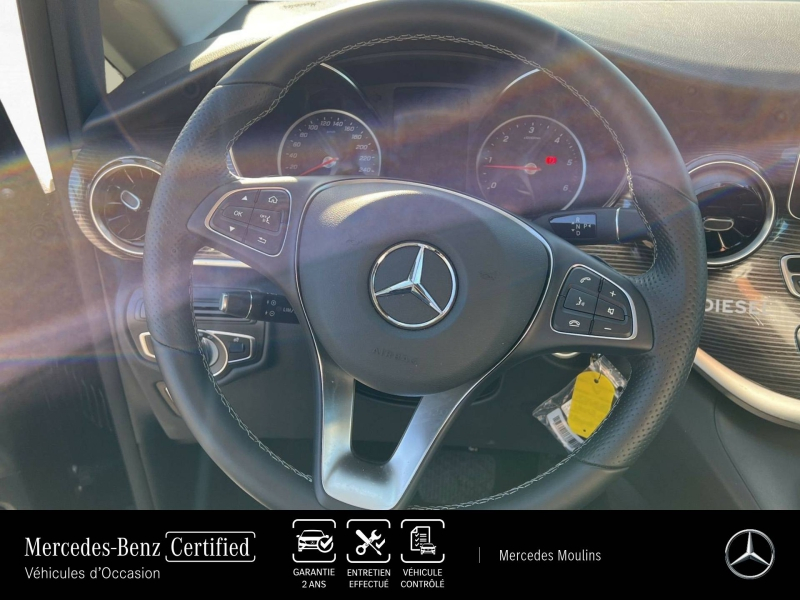 Photo 10 de l’annonce de MERCEDES-BENZ Classe V d’occasion à vendre à MONTLUÇON