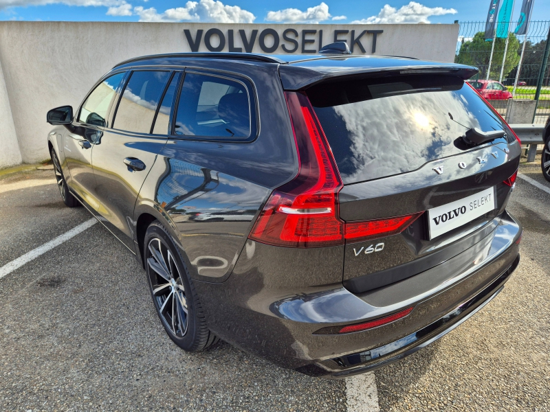 Photo 13 de l’annonce de VOLVO V60 d’occasion à vendre à AVIGNON