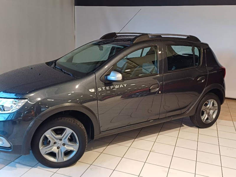 Photo 5 de l’annonce de DACIA Sandero d’occasion à vendre à CHAMPIGNY-SUR-MARNE