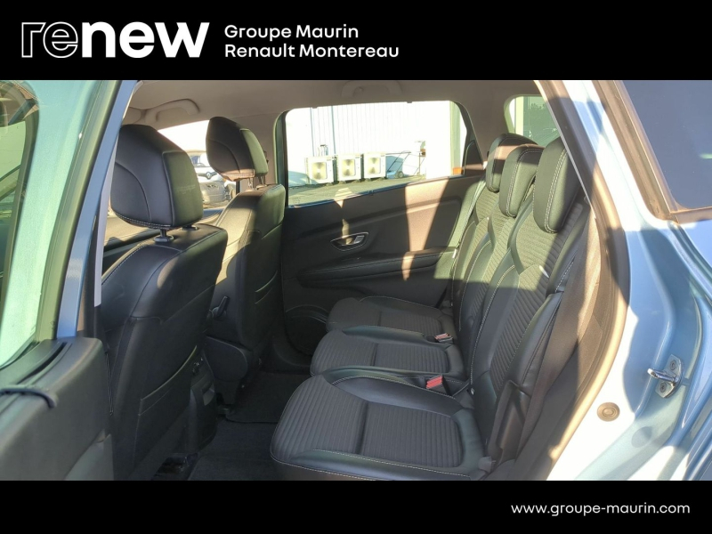 Photo 11 de l’annonce de RENAULT Grand Scenic d’occasion à vendre à VARENNES SUR SEINE