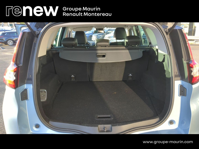 Photo 13 de l’annonce de RENAULT Grand Scenic d’occasion à vendre à VARENNES SUR SEINE